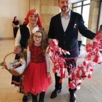 БАБА МАРТА ВЛЕЗЕ С ДЕТСКИ УСМИВКИ В ОБЩИНА СЕВЛИЕВО