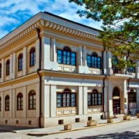 "ПРОЛЕТЕН САЛОН" ПОСРЕЩА СЕВЛЕВЦИ В ГАЛЕРИЯ "АСЕН И ИЛИЯ ПЕЙКОВИ"