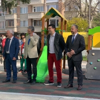 ПЛОЩАДКА ЗА ОБУЧЕНИЕ НА ДЕЦА И УЧЕНИЦИ ЗА БЕЗОПАСНО ДВИЖЕНИЕ ПО ПЪТИЩАТА ОТКРИХА ДНЕС В СЕВЛИЕВО
