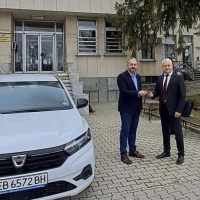Oбщината дари нов автомобил на РУ - Севлиево
