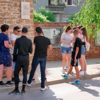 ДЕСЕТКИ УЧЕНИЦИ СЕ ВПУСНАХА В „ХРОНИКИТЕ НА СЕВЛИЕВО“